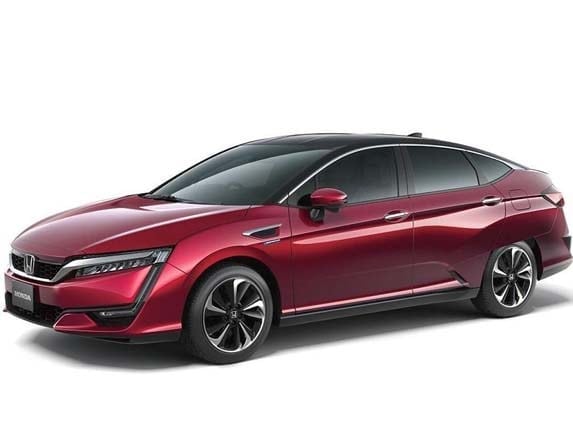 honda-fcv-front-static1a-lead-600-001