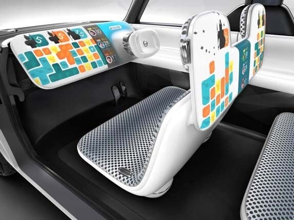 nissan-teatro-for-dayz-concept-interior-front-dash1-600-001