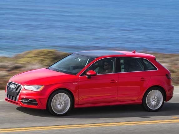 2016-audi-a3-sportback-e-tron-pan-action1-600-001