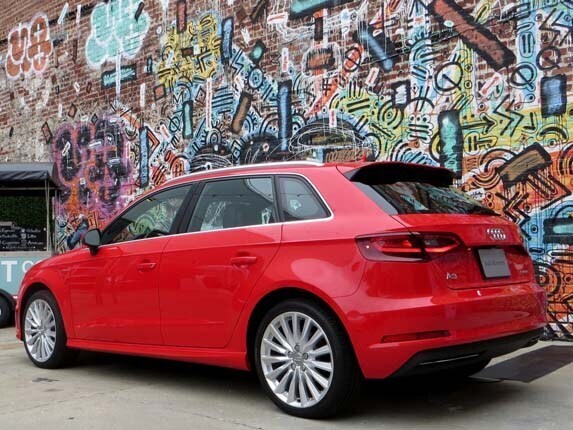 2016-audi-a3-sportback-e-tron-rear-static3-600-001