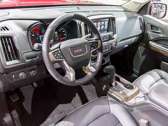2016-gmc-canyon-denali-06-600-001