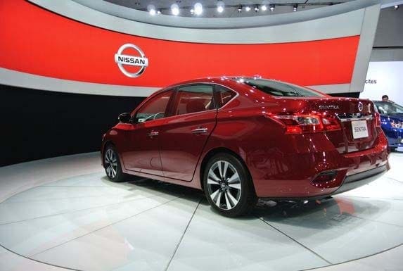 2016-nissan-sentra-live-2-600-001