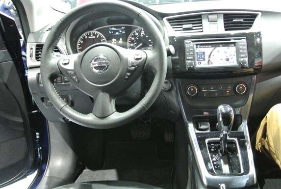 2016-nissan-sentra-live-6-600-001