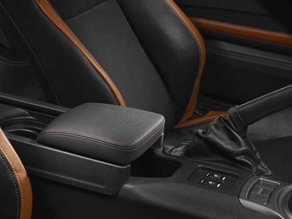 2016-scion-fr-s-release-series-2-0-interior-armrest-detail1-600-001