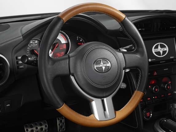 2016-scion-fr-s-release-series-2-0-steering-wheel-detail1-600-001