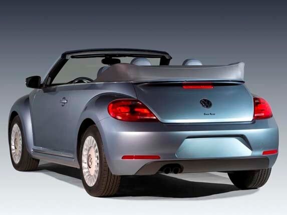 2016-volkswagen-beetle-denim-rear-static-top-down1-600-001
