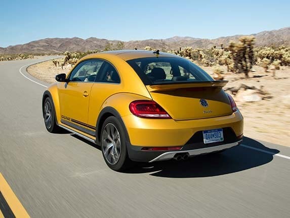 2016-volkswagen-beetle-dune-10-600-001