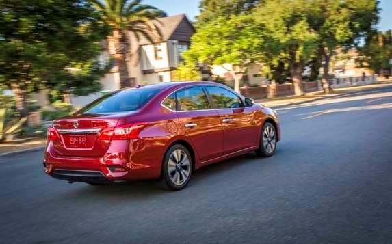 2016_nissan_sentra_06-600-001