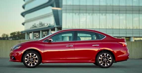 2016_nissan_sentra_08-600-001