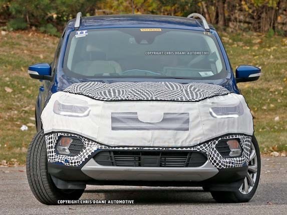 2017-ford-escape-head-on-static1-600-001