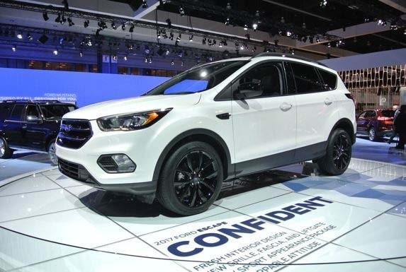 2017-ford-escape-reveal-1-600-001