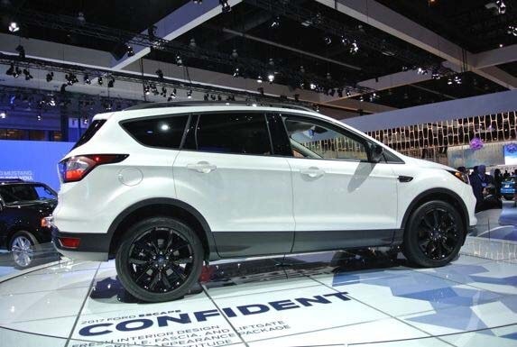 2017-ford-escape-reveal-11-600-001
