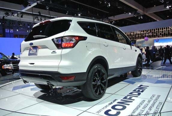2017-ford-escape-reveal-12-600-001