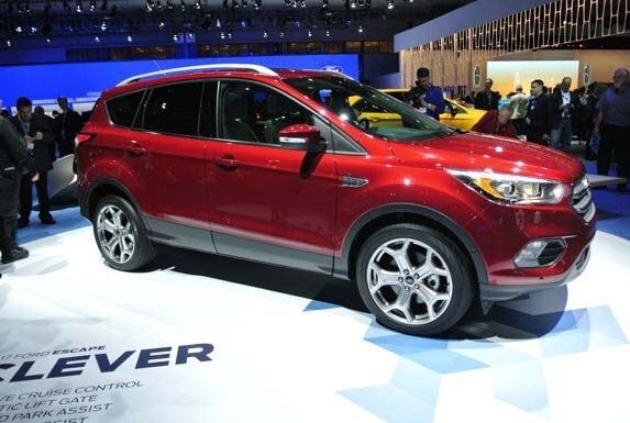2017-ford-escape-reveal-17-600-001
