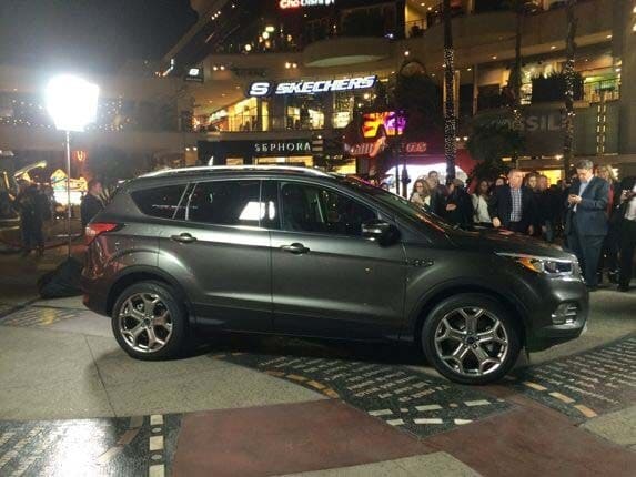 2017-ford-escape-reveal-28-600-001