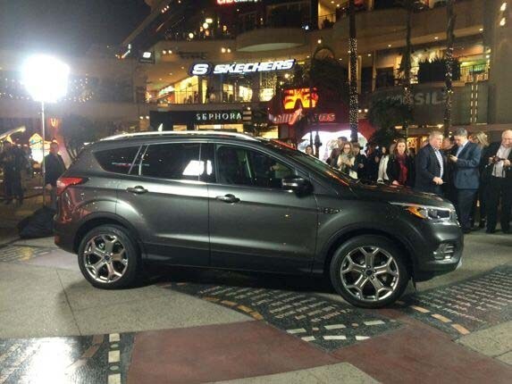 2017-ford-escape-reveal-29-600-001