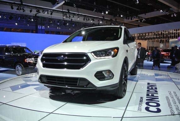 2017-ford-escape-reveal-3-600-001