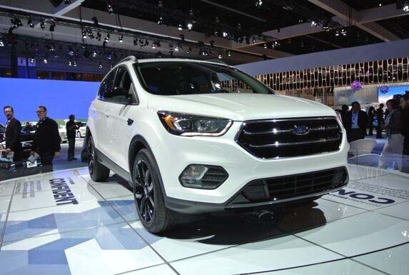 2017-ford-escape-reveal-6-600-001