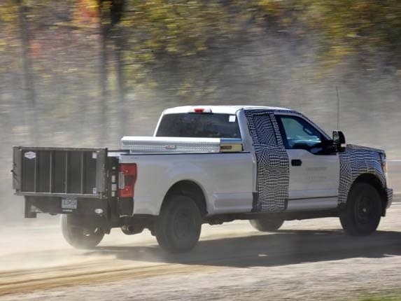 2017-ford-super-duty-prototype-4-600-001