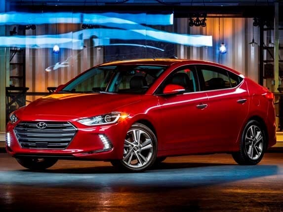 2017-hyundai-elantra-sedan-front-side-static1-600-001