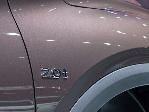 2017-infiniti-qx30-04-600-001