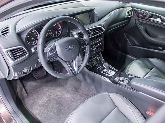 2017-infiniti-qx30-07-600-001