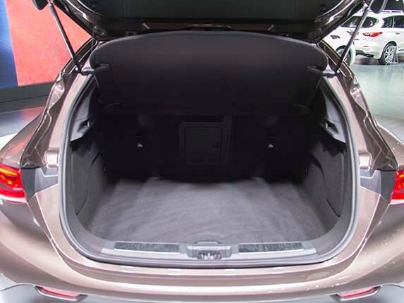 2017-infiniti-qx30-12-600-001