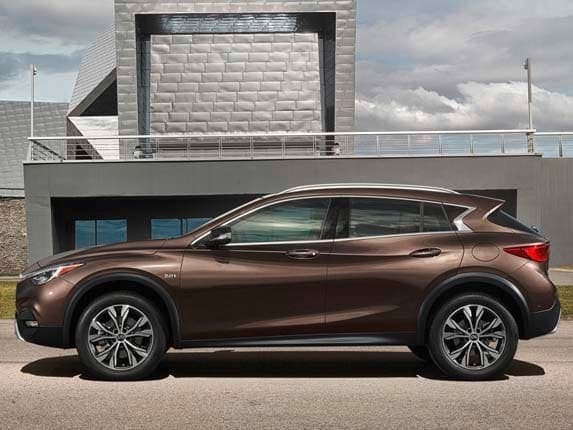 2017-infiniti-qx30-awd-profile-static1-600-001