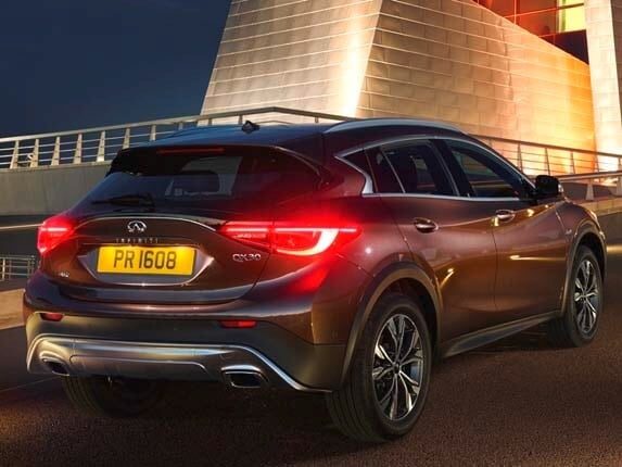 2017-infiniti-qx30-awd-rear-static3-600-001