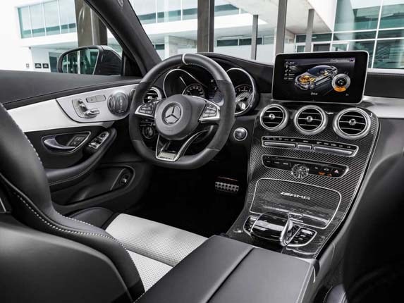 2017-mb-c63-coupe-interior-2-600-001