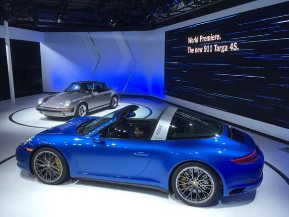 2017-porsche-911-targa-4s-generations-600-001