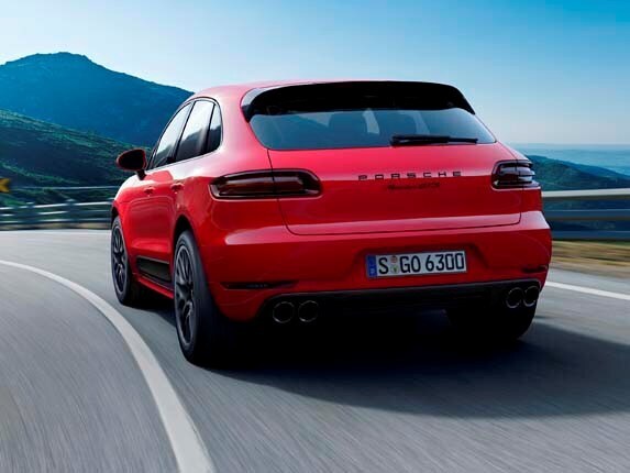 2017-porsche-macan-gts-5-600-001