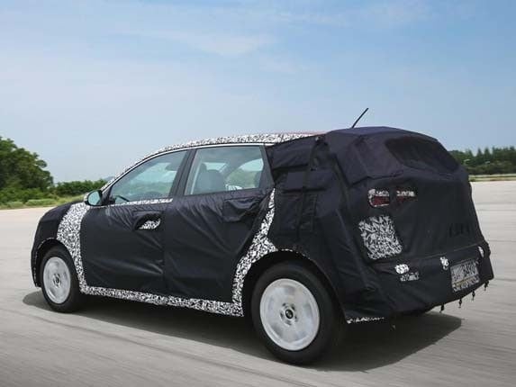 kia-niro-production-model-rear-action-disguised1-600-001