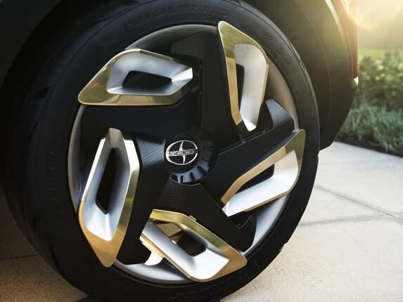 scion-c-hr-concept-wheel-tire-detail1-600-001