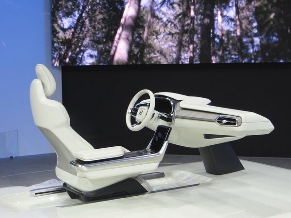 volvo-concept-26-interior-08-600-001
