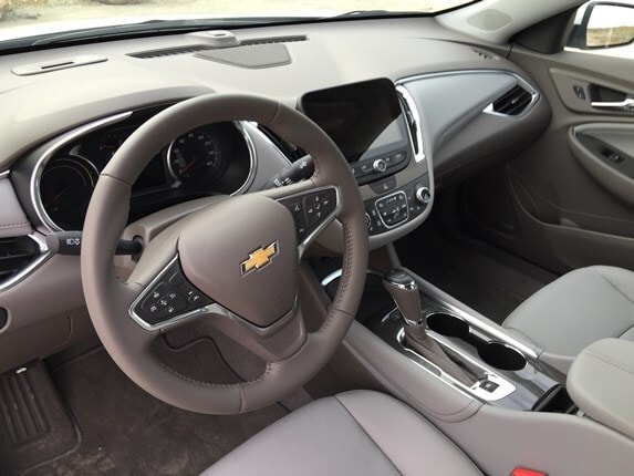2016-chevrolet-malibu-hybrid-4-573-600-001