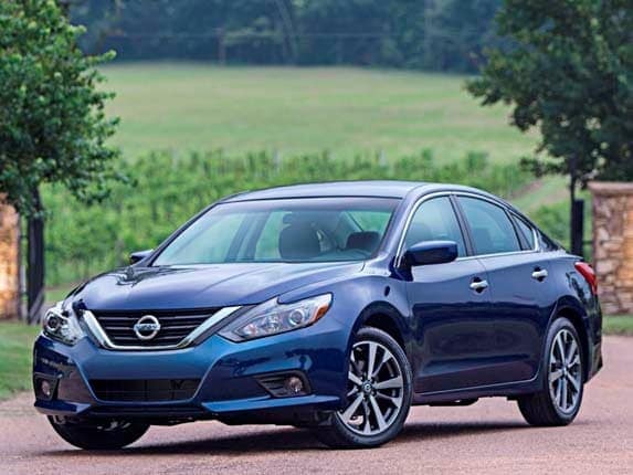 2016-nissan-altima-front-static3-600-001