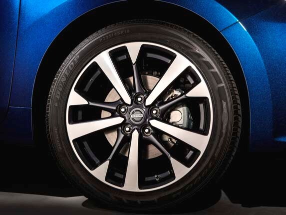 2016-nissan-altima-wheel-tire-detail1-600-001