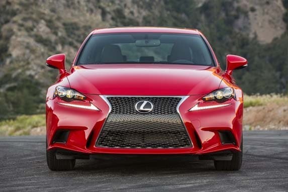 2016_lexus_is_200t_f_sport_007-600-001
