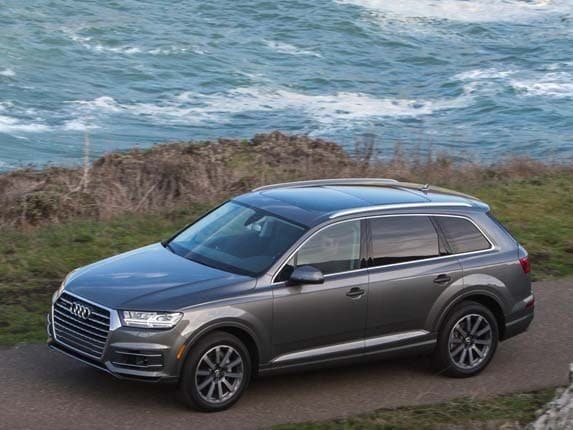 2017-audi-q7-3-600-001