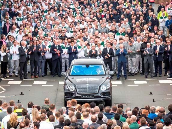 2017-bentley-bentayga-production-begins2-600-001