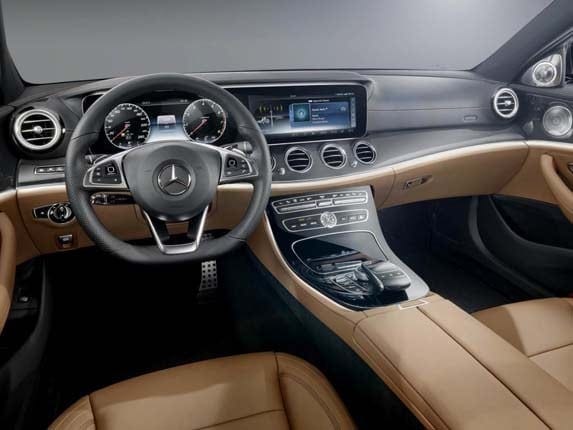 2017-mercedes-benz-e-class-interior-4-600-001
