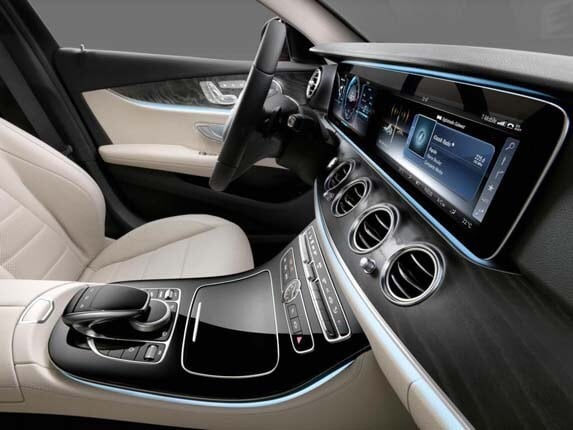 2017-mercedes-benz-e-class-interior-5-600-001