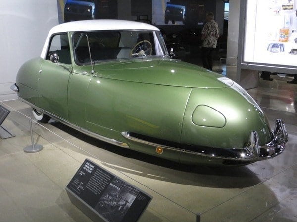petersen-auto-museum-davis-12-600-001