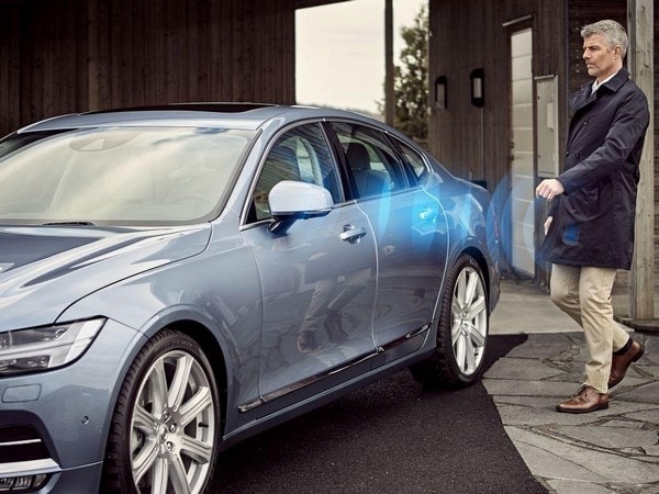 02-2017-volvo-digital-key-1