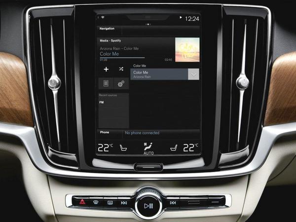 02-2017-volvo-spotify-integration-1
