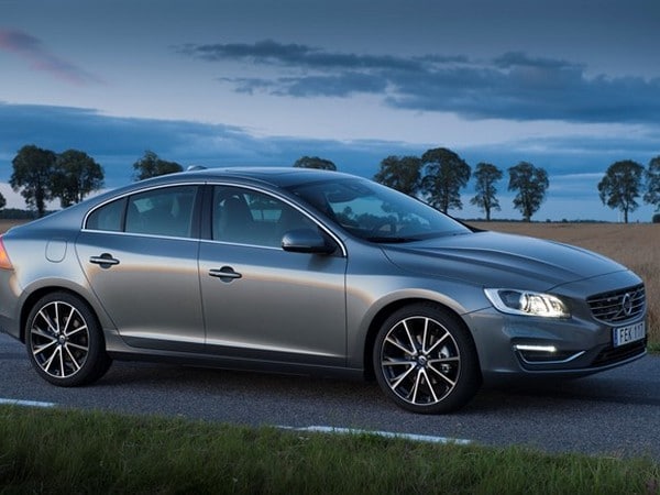 05-2016-volvo-s60-1