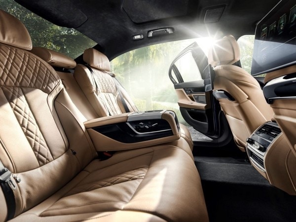 09-2017-bmw-alpina-b7-xdrive-1