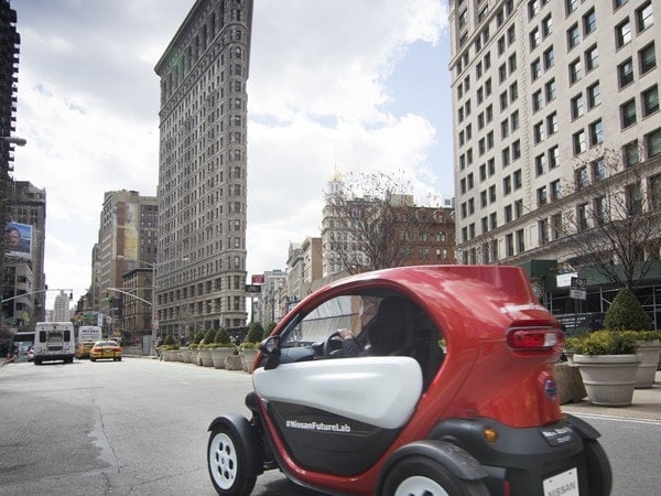 07-nissan-mobility-concept-ny16-1