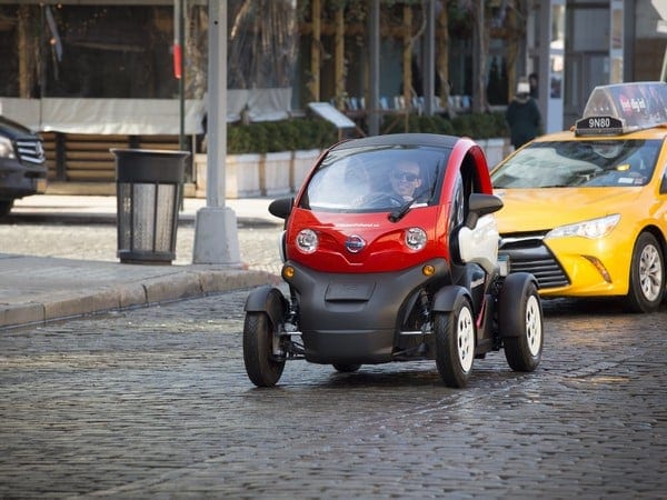 09-nissan-mobility-concept-ny16-1